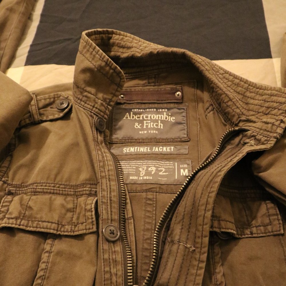 A&F Sentinel Jacket M (runs large)